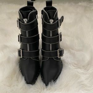 STEVE MADDEN HATTIE BOOTIE. Never worn